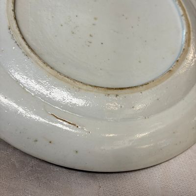 A set of six Chinese Canton famille verte plates with narrative design — photo 12