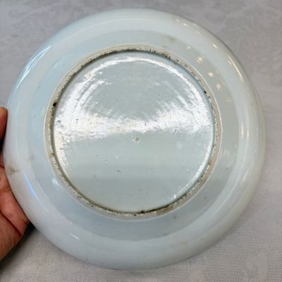 A set of six Chinese Canton famille verte plates with narrative design — photo 31