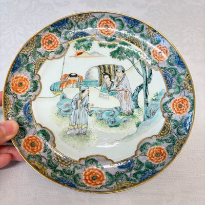 A set of six Chinese Canton famille verte plates with narrative design — photo 36