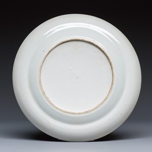 A set of six Chinese Canton famille verte plates with narrative design — photo 7