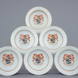 A set of six Chinese export porcelain armorial plates with bianco sopra bianco design, Qianlong, 18th C. — 照片 1