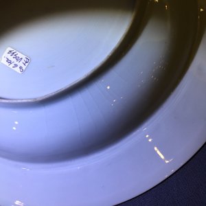A set of six Chinese export porcelain armorial plates with bianco sopra bianco design, Qianlong, 18th C. — 照片 10