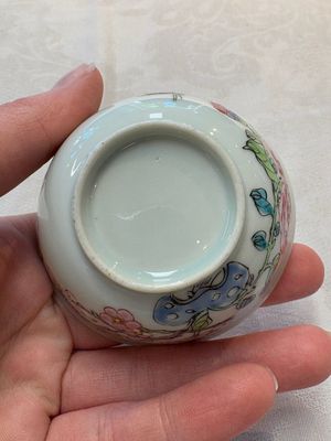 A set of six Chinese famille rose 'birds among flowering branches' cups and saucers, Yongzheng/Qianlong — photo 12