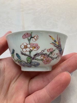 A set of six Chinese famille rose 'birds among flowering branches' cups and saucers, Yongzheng/Qianlong — photo 8