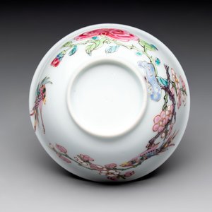 A set of six Chinese famille rose 'birds among flowering branches' cups and saucers, Yongzheng/Qianlong — photo 11