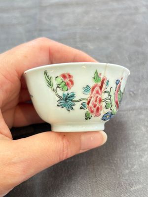 A set of six Chinese famille rose 'peacock' cups and saucers, Yongzheng — photo 31