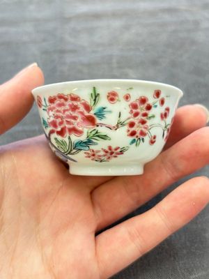 A set of six Chinese famille rose 'peacock' cups and saucers, Yongzheng — photo 33