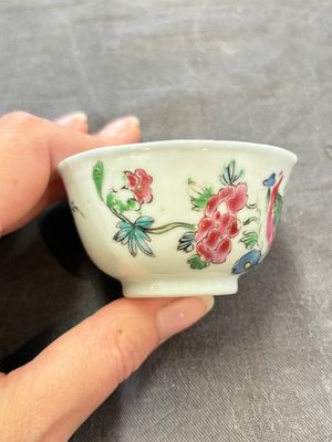 A set of six Chinese famille rose 'peacock' cups and saucers, Yongzheng — photo 37