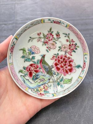 A set of six Chinese famille rose 'peacock' cups and saucers, Yongzheng — photo 5