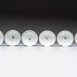 A set of six Chinese famille rose 'peacock' cups and saucers, Yongzheng — photo 10