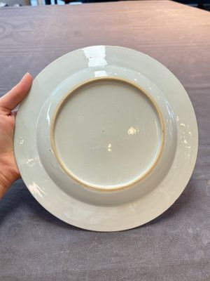 A set of six Chinese Meissen-style export plates with a harbour scene, Qianlong — photo 13