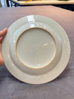 A set of six Chinese Meissen-style export plates with a harbour scene, Qianlong — photo 9