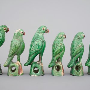 A set of six Chinese sancai pottery figures of parrots, late Qing Dynasty — photo 4