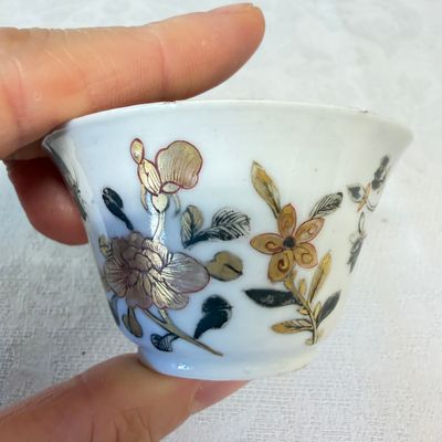A set of six Chinese silver and gilt-decorated 'Pheasants Among Flowering Branches' tea bowls and saucers — photo 34