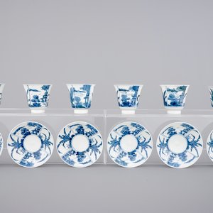 A set of six Japanese blue and white wine cups and saucers, 18/19th C. — 照片 1