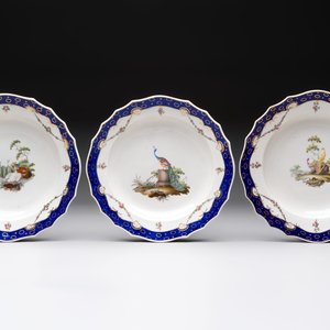A set of six The Hague-decorated Tournai porcelain plates with birds, last quarter 18th C. — 照片 4