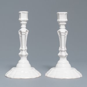 A set of six white Delftware candlesticks, France, 18th C. — 照片 14