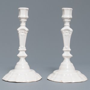 A set of six white Delftware candlesticks, France, 18th C. — 照片 4