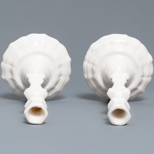 A set of six white Delftware candlesticks, France, 18th C. — 照片 7
