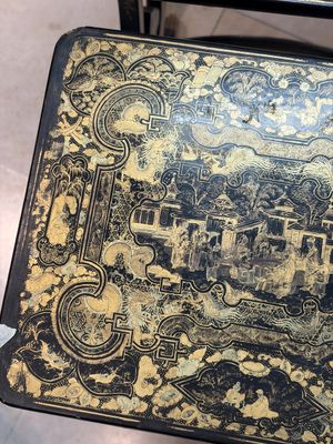A set of three Chinese Canton gilt-lacquered nesting tables with narrative design, 19th C. — photo 3