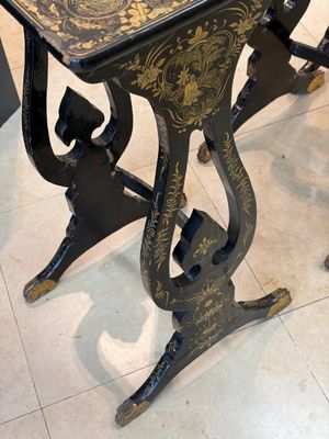 A set of three Chinese Canton gilt-lacquered nesting tables with narrative design, 19th C. — photo 5