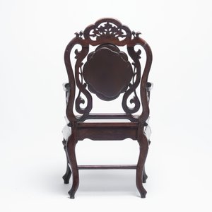 A set of three Chinese marble-inset hongmu chairs, 19th C. — 照片 11