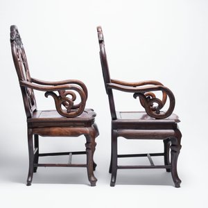 A set of three Chinese marble-inset hongmu chairs, 19th C. — 照片 5