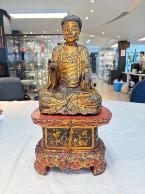 A set of three Chinese or Vietnamese gilt-lacquered wooden sculptures of Buddha, 18/19th C. — photo 47