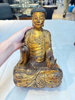 A set of three Chinese or Vietnamese gilt-lacquered wooden sculptures of Buddha, 18/19th C. — photo 48