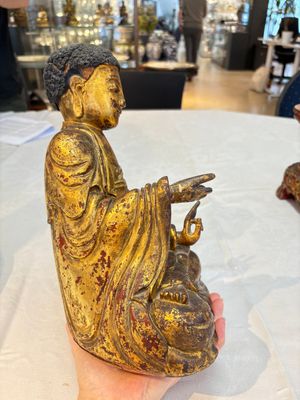 A set of three Chinese or Vietnamese gilt-lacquered wooden sculptures of Buddha, 18/19th C. — photo 51