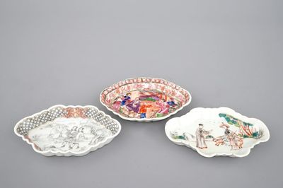 A set of three Chinese spoon trays, Yongzheng/Qianlong, 18th C.