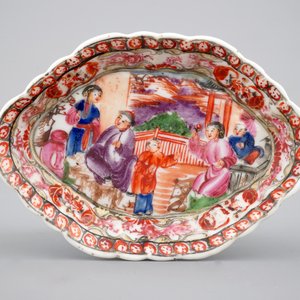 Un lot de 3 supports de cuillères en porcelaine de Chine, époque Yongzheng/Qianlong, 18ème — photo 5