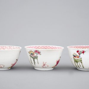 A set of three fine Chinese semi-eggshell famille rose cups and saucers, Yongzheng, 1722-1735 — 照片 10