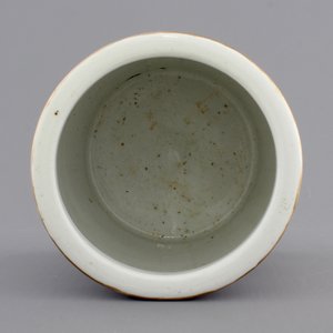 A signed Chinese Qianjiang porcelain brush pot with a landscape all over, early 20th C. — 照片 6