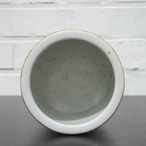 A signed Chinese Qianjiang porcelain brush pot with a landscape all over, early 20th C. — 照片 9