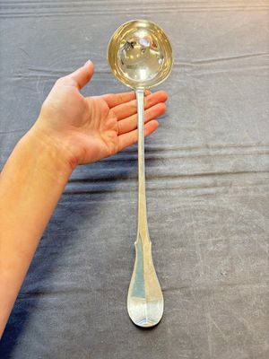 A silver ladle, marked Pieter de Thieu, Bruges, dated (17)77 — photo 1