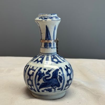 A silver-mounted Chinese blue and white 'Cranes' miniature kendi — photo 4