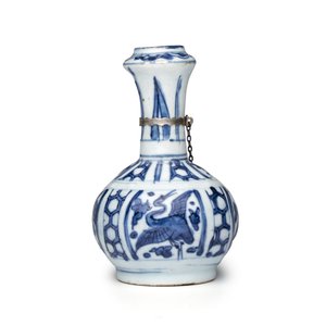 A silver-mounted Chinese blue and white 'Cranes' miniature kendi — photo 3