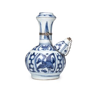 A silver-mounted Chinese blue and white 'Cranes' miniature kendi — photo 4