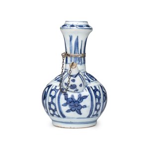 A silver-mounted Chinese blue and white 'Cranes' miniature kendi — photo 5