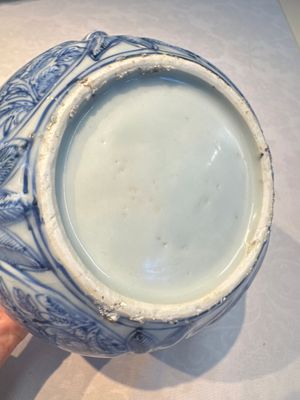 A silver-mounted Chinese blue and white wine pot, Wanli — photo 13
