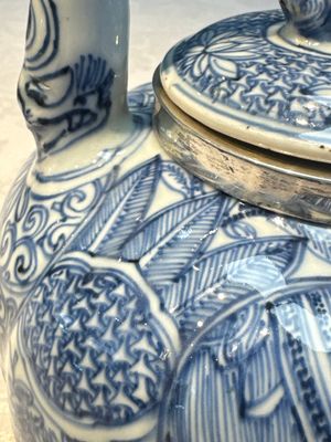 A silver-mounted Chinese blue and white wine pot, Wanli — photo 9