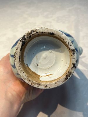 A silver-mounted Chinese blue and white 'Zhou Dunyi 周敦頤' ewer, Ming — foto 13
