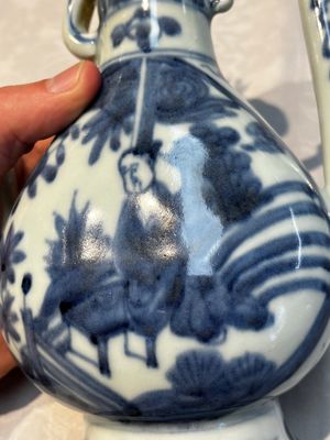 A silver-mounted Chinese blue and white 'Zhou Dunyi 周敦頤' ewer, Ming — foto 15