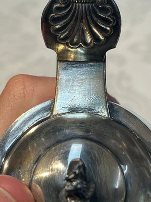 A silver-mounted Chinese blue and white 'Zhou Dunyi 周敦頤' ewer, Ming — foto 24