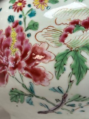 A silver-mounted Chinese famille rose kendi with floral design, Qianlong — foto 19