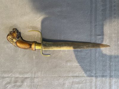 A silver plated dagger and four swords, China, Burma and Indonesia, 18/19th C. — foto 18