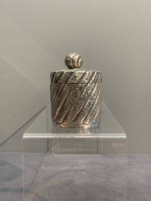 A silver tazza, four boxes and a large spoon, China and Thailand 19/20th C. — 照片 5