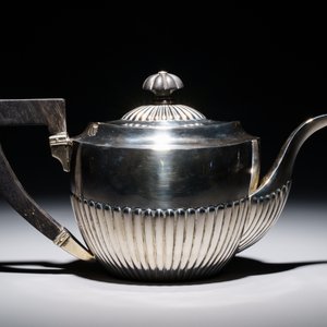 A silver tea service on tray, prob. Germany, late 19th C. — 照片 3