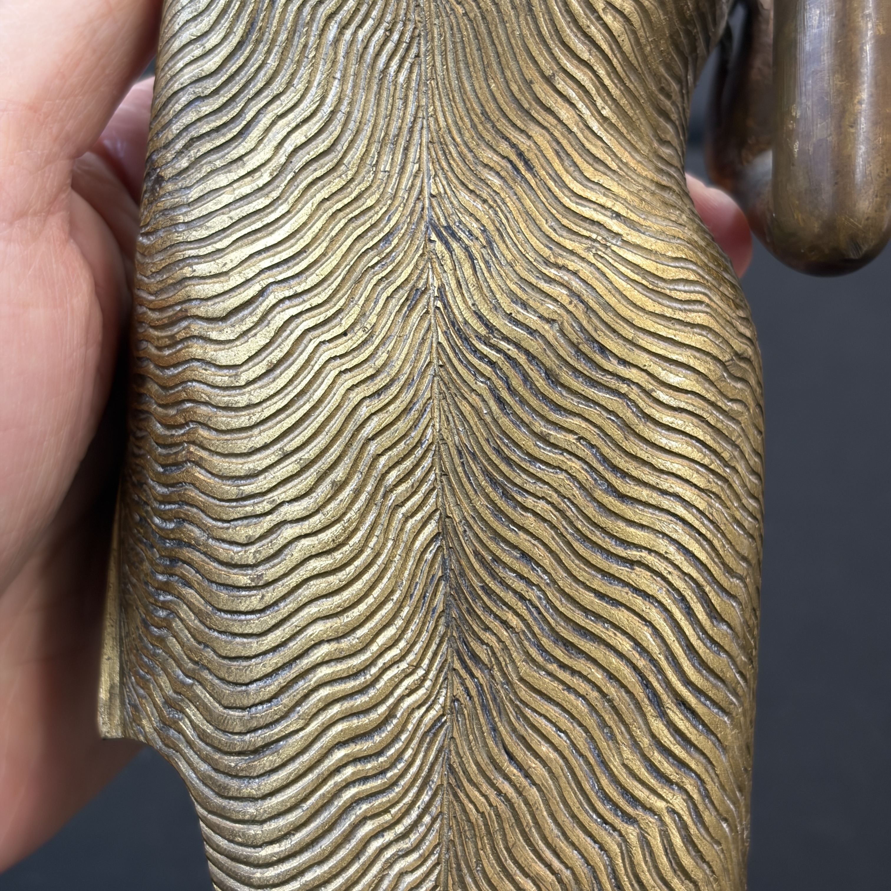 A Sinhalese gilt-copper-alloy figure of Buddha Shakyamuni — 照片 19